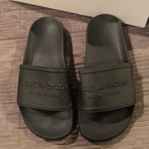 Rag & Bone pool slide size 7